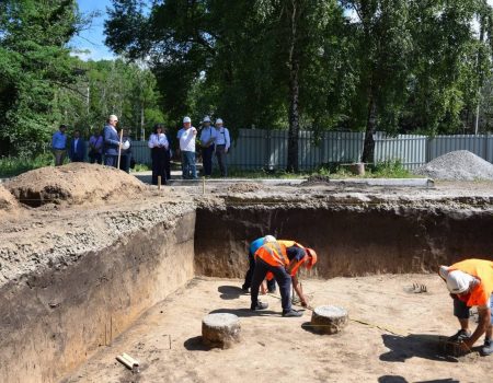 У Кропивницькому розпочали підготовку майданчика під 50-метровий прапор