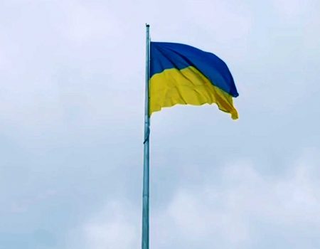 У Кропивницькому оновили найбільший в області прапор України