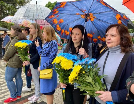 У Кропивницькому вшанували пам’ять Тараса Шевченка з нагоди річниці його перепоховання