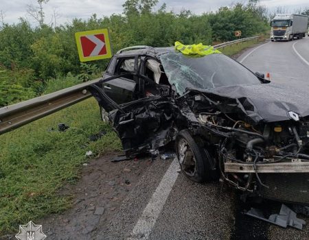 Через смертельне ДТП біля Веселого на Кіровоградщині ускладнено рух. Оновлено