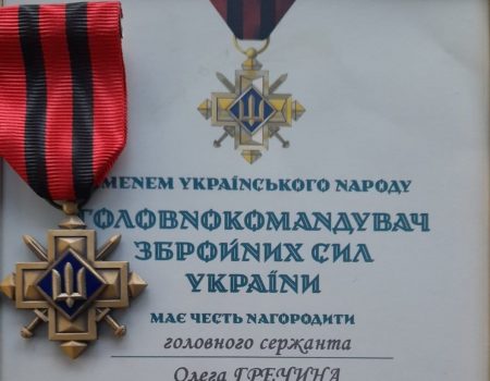 Двоє військових із Кіровоградщини отримали відзнаку “Золотий хрест” від Головнокомандувача ЗСУ