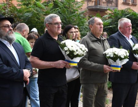 У Кропивницькому вшанували пам’ять жертв Бабиного Яру. ФОТО